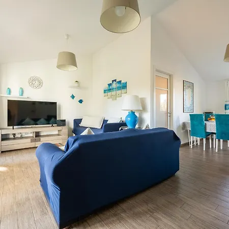 Casa Dana, Wellness & Family Southsardiniaholidays בית נופש